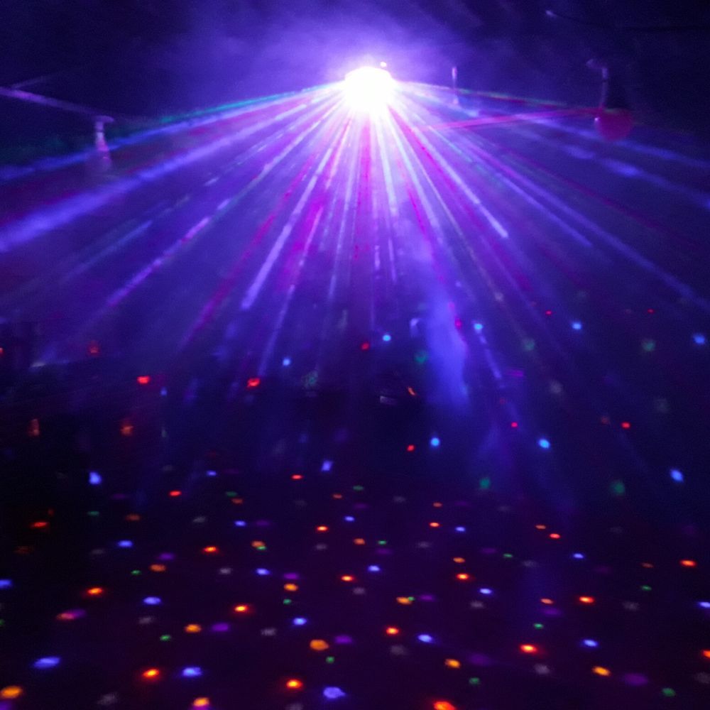 Iluminação Dj Bola Maluca Rgb Jogo De Luz Led Festa Strobo