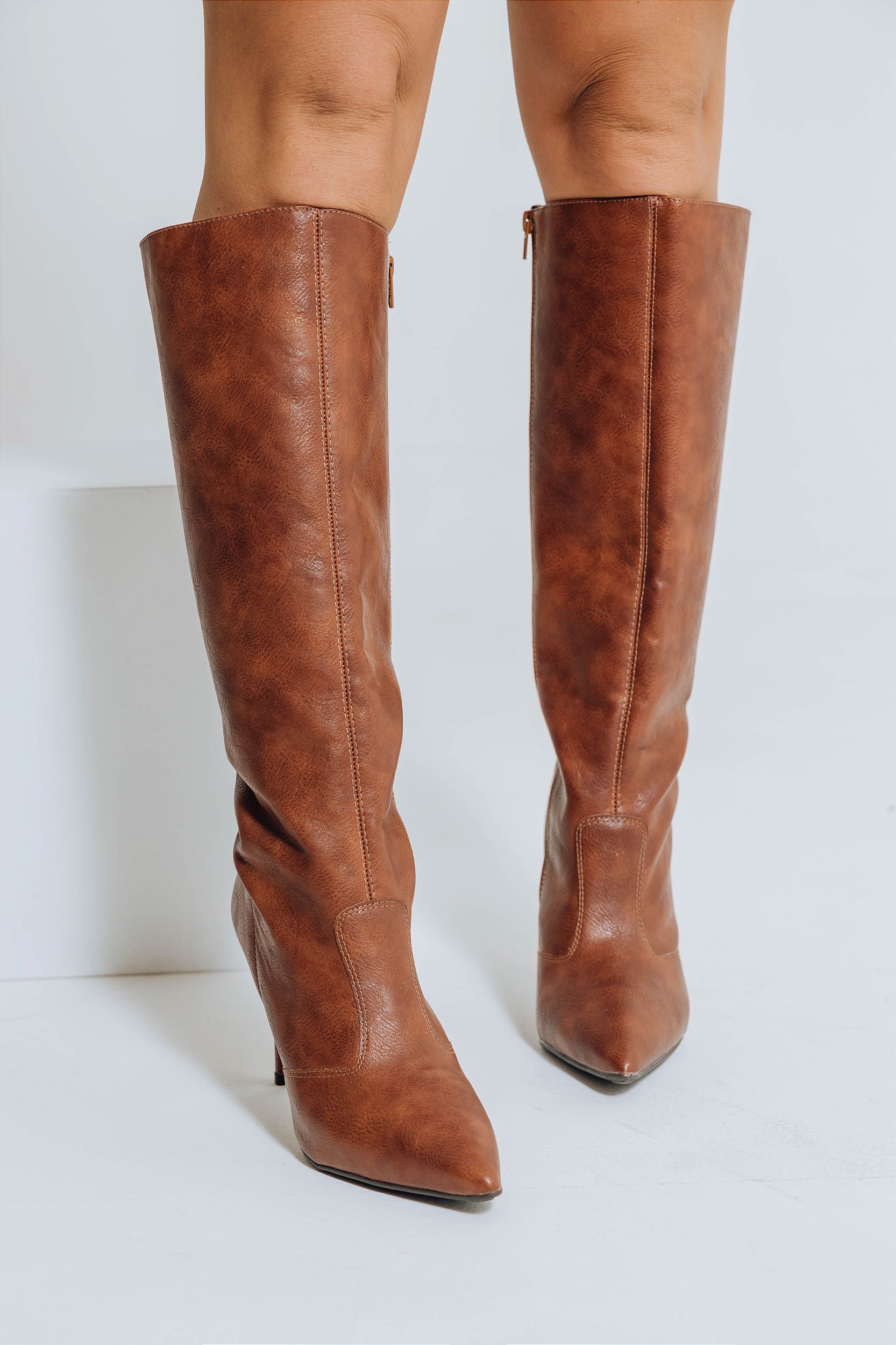 Botas bico fino cano cheap longo