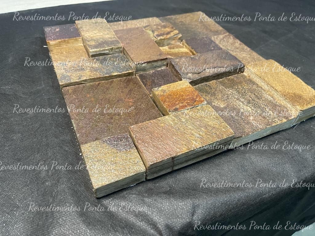 Mosaico Pedra Ferro 10x10 e Filete Pedra Ferro 5cm - Decor Pedras