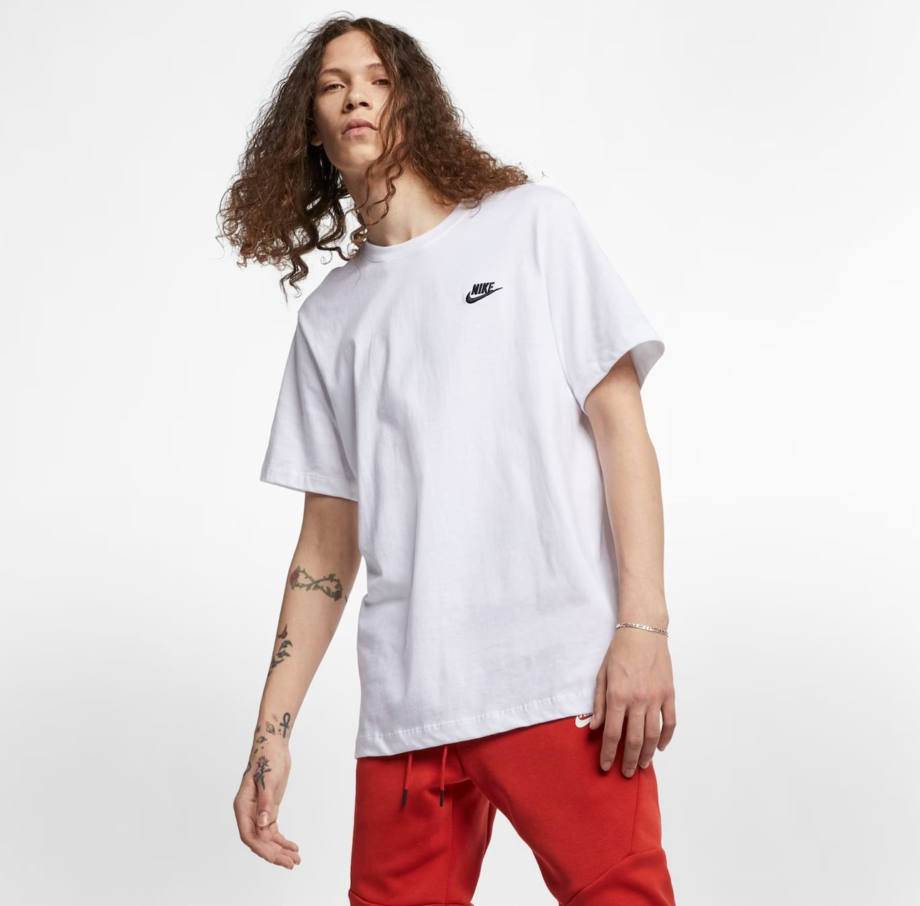 Camiseta Nike Club Multi Swoosh Branca - Mstock Store