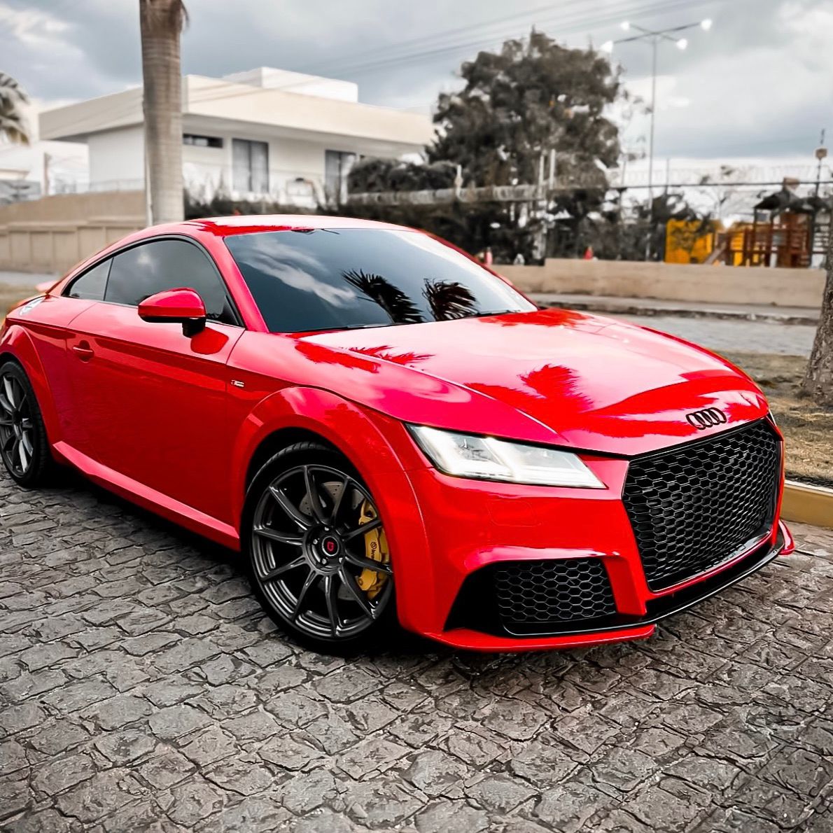 Jogo de Rodas Gisa Podium Aro 19 5x112 Audi TT TTRS RS3 Golf Jetta Mercedes Cinza Grafite