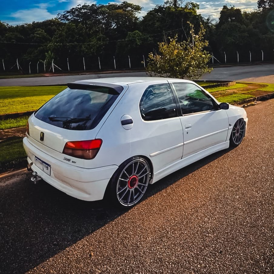 Jogo de Rodas OZ Scorro Aro 17 4x108 Peugeot Citroen DS3