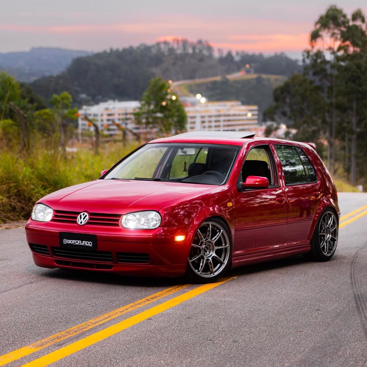 Jogo de Rodas Rays GT090 Aro 18 Golf Sapao MK4 Subaru Polo Virtus Tcross Audi