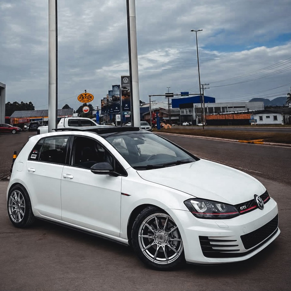Jogo de Rodas VLF 27 Aro 17 Golf Jetta Volkswagen A3 Mercedes Audi