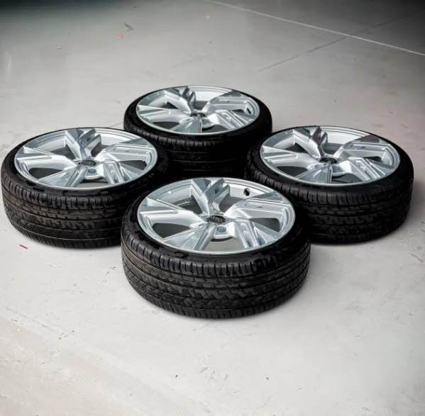 Jogo de rodas Audi RS6 + Pneu X-bri Sport - 20