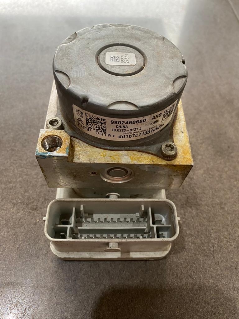 すもも Módulo De Freio Abs Peugeot 208 1.6 16v 9836177780