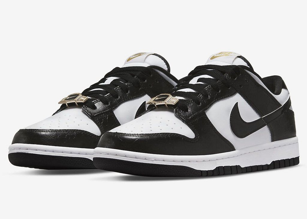 NIKE - Dunk Low World Champs 