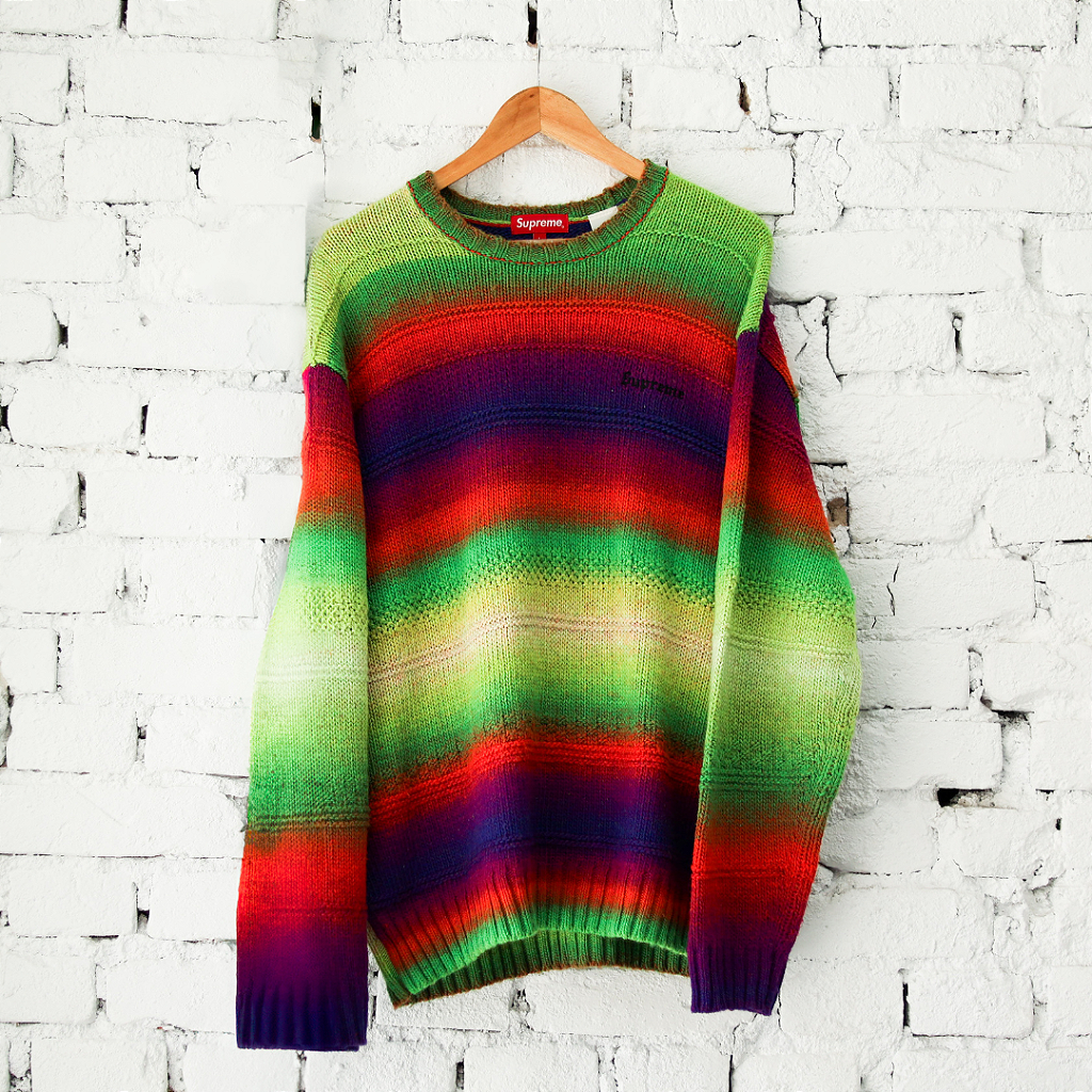 SUPREME - Suéter Gradient Stripe FW22 