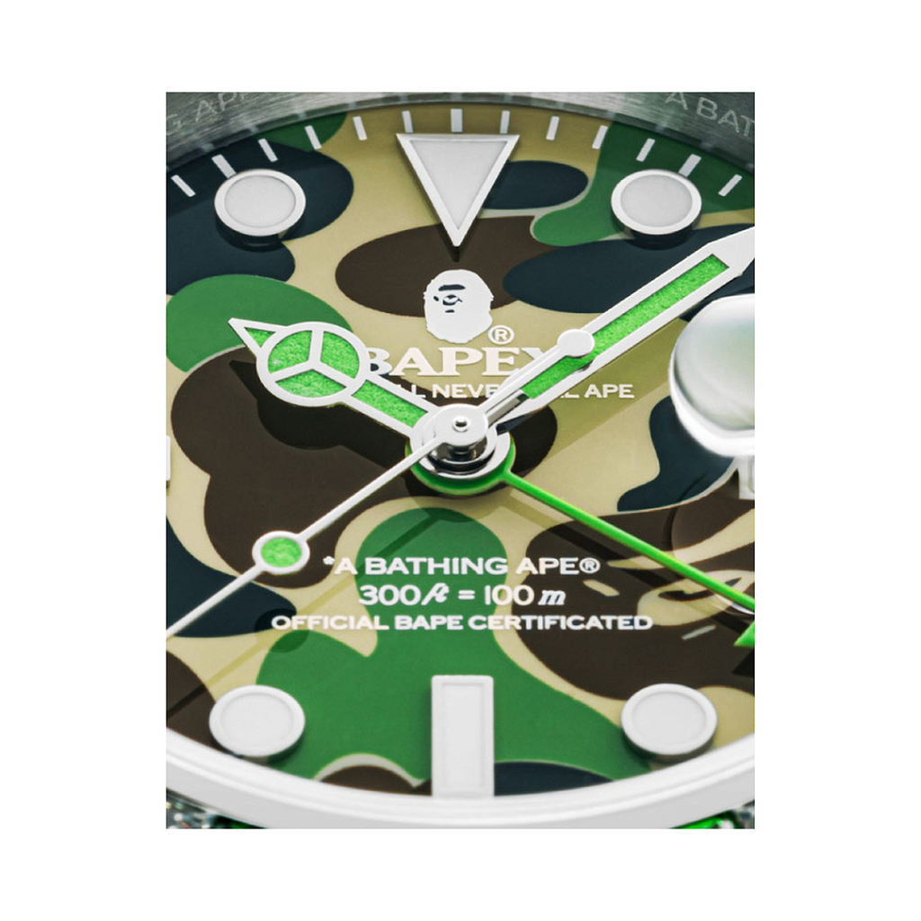 BAPE - Relógio a Bathing Ape Type 2 Bapex ABC Camo 