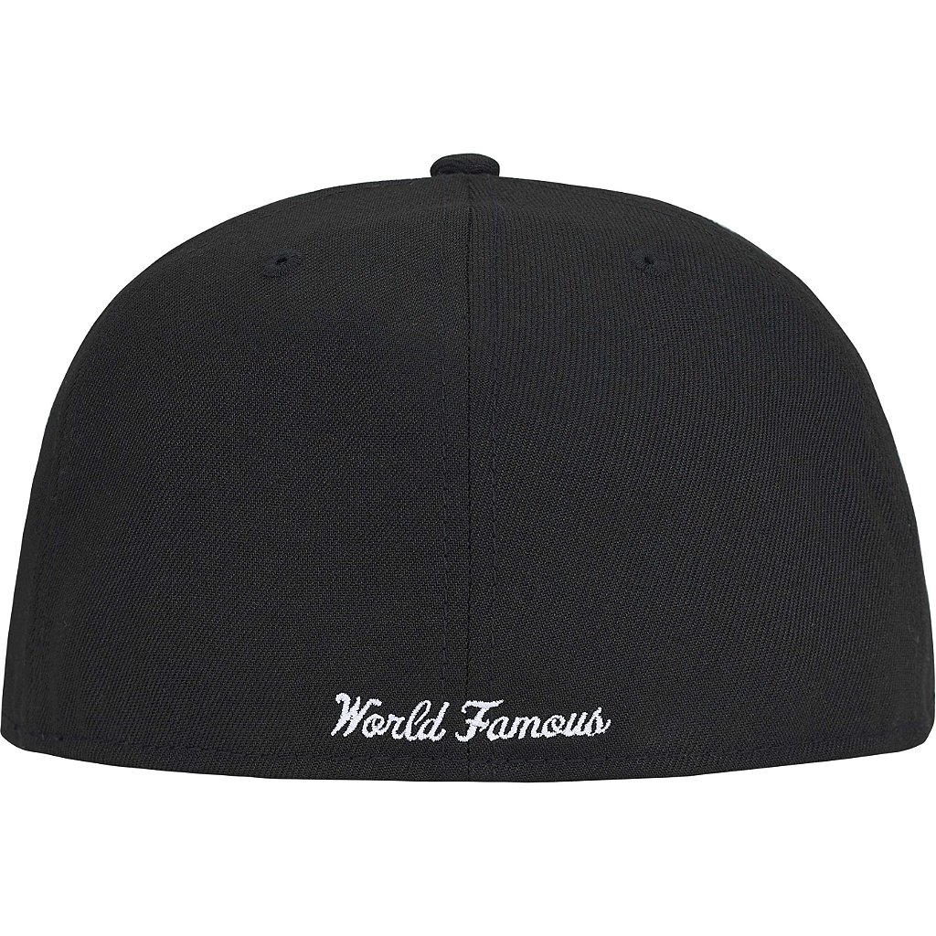 SUPREME x NEW ERA - Boné Breast Cancer Awareness Boxo Logo Fitted