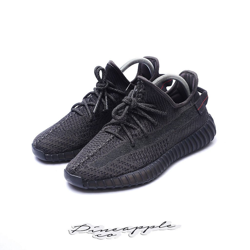 Adidas yeezy v2 2025 black non reflective