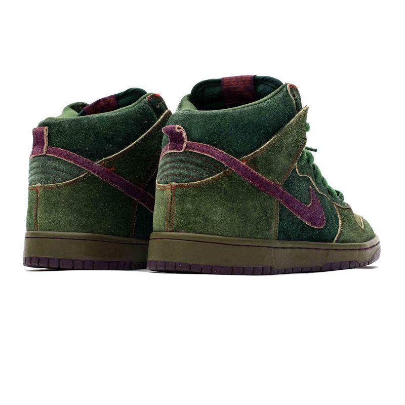 NIKE - SB Dunk High NIKE - SB Dunk High