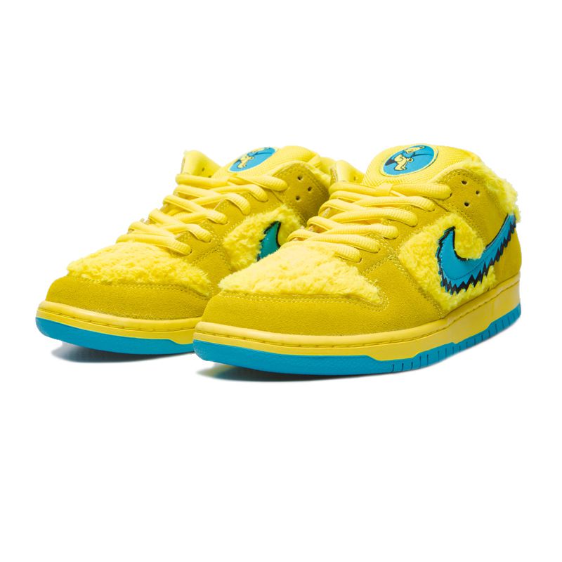 nike sb dunk low yellow bear