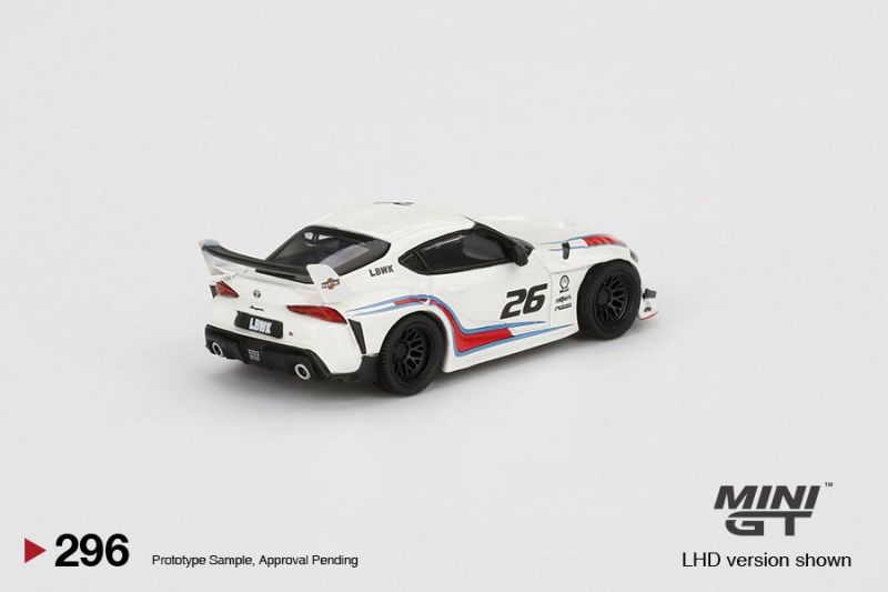 Toyota GR Supra Martini Racing LB Works 1:64 Mini GT - 19 anos