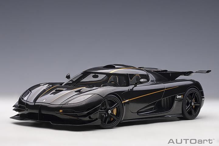 Koenigsegg One: 1 Autoart 1:18 Carbon - 19 anos! Loja on-line de