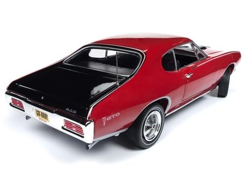 Pontiac GTO 1968 Royal Bobcat (Class of 68 50th Anniversary) 1:18