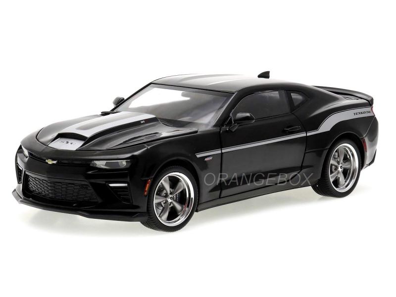 Chevrolet Camaro Yenko S/C 2018 1:18 Autoworld Preto - 19 anos