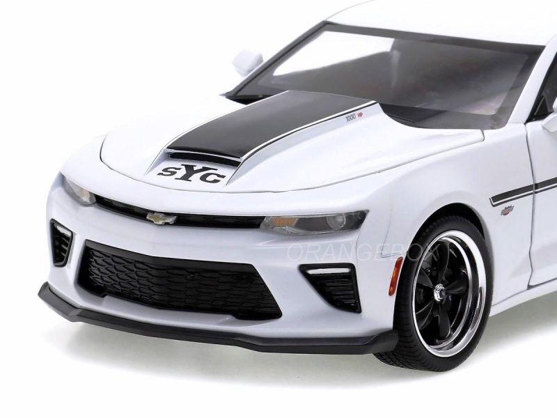 Chevrolet Camaro Yenko S/C 2018 1:18 Autoworld Branco c