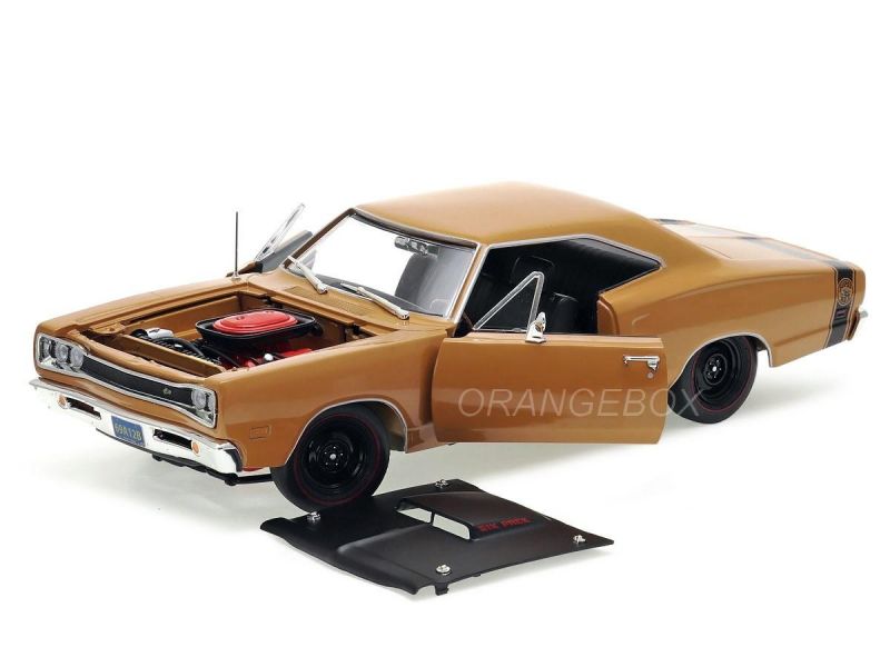 Dodge Coronet Super Bee Hardtop 1969/5 Class of 1969 1:18