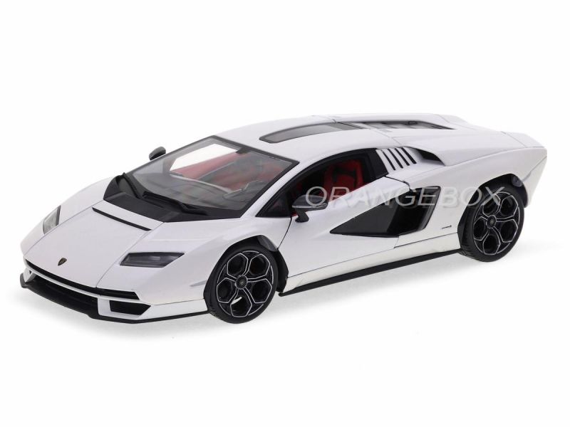 Lamborghini Countach LPI 800-4 2022 1:18 Maisto Branco - 19 anos