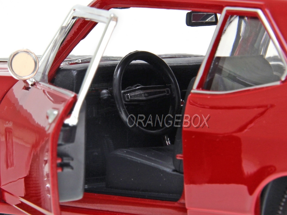 Chevrolet Nova SS Coupe 1970 1:18 Vermelho - 20 anos! Loja on-line