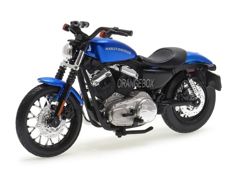 Harley Davidson XL1200N Nightster 2012 Maisto 1:18 Série 37 - 20