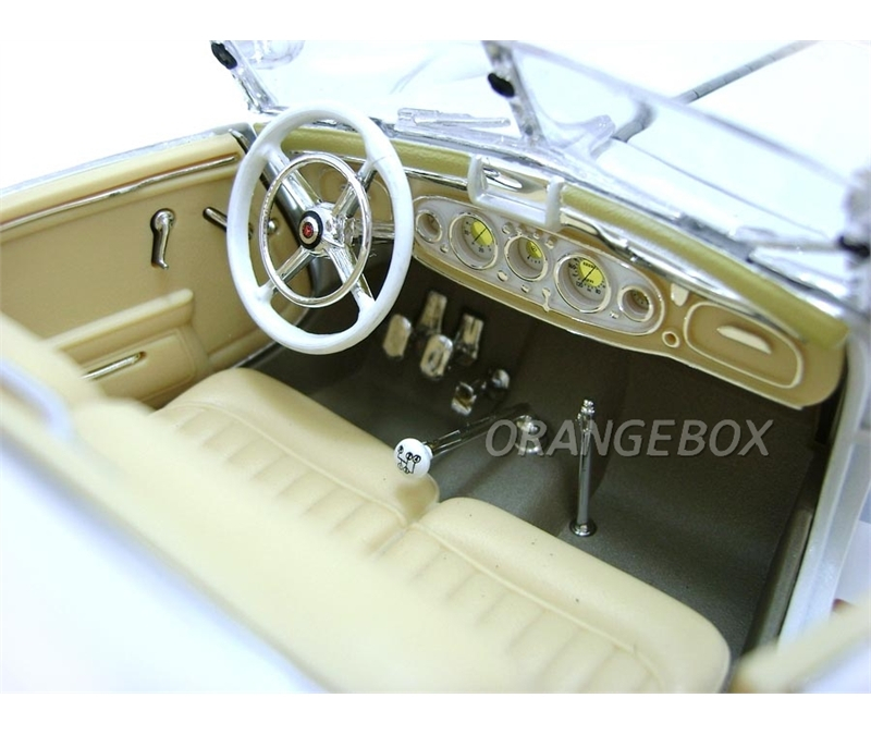 Mercedes Benz 500 K Typ Specialroadster 1936 Maisto 1:18 Branco