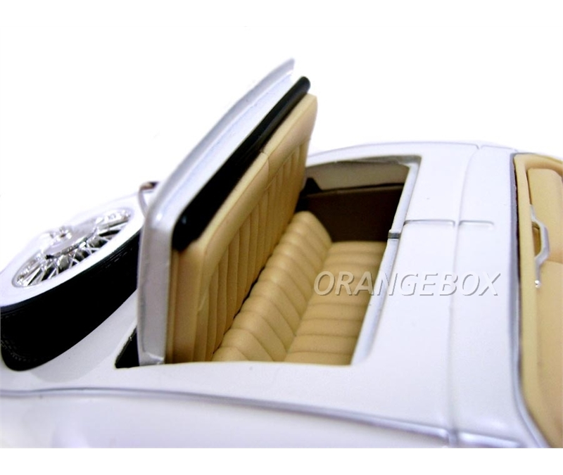 Mercedes Benz 500 K Typ Specialroadster 1936 Maisto 1:18 Branco