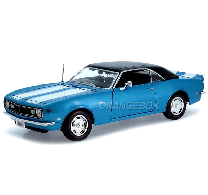 1968 Chevrolet Camaro 1/18ミニカー Chevrolet Camaro Z/28 Coupe 1968 1:18 Maisto Azul - 19 anos