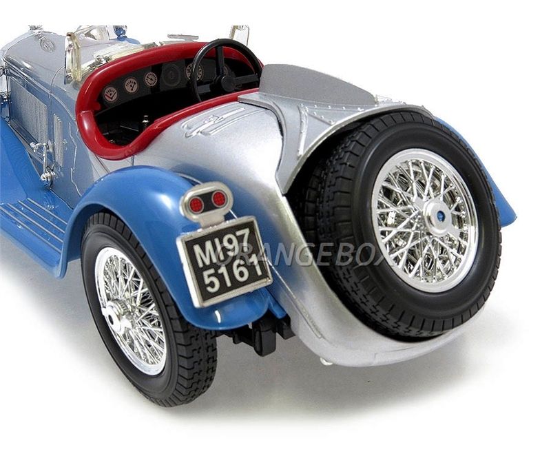 Fichier:Alfa Romeo 8C 2300 Spider Corsa 1932 red vr TCE.jpg - Wikipédia
