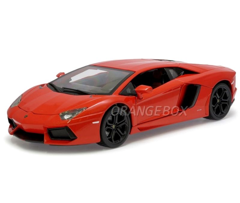 Lamborghini Aventador 2012 LP700-4 1:18 Bburago Laranja - 19 anos