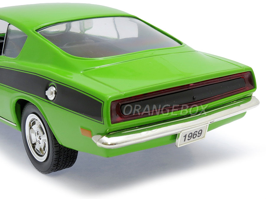 1969 Plymouth Barracuda 1/18(サブライムグリーン) 1969 Plymouth Barracuda 1/18(サブライムグリーン)