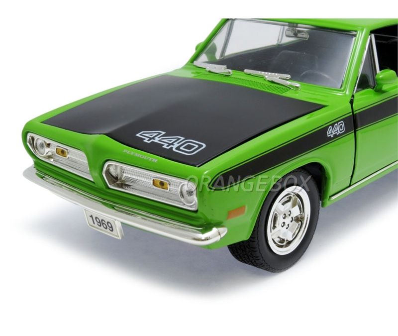 Plymouth Barracuda 1969 1:18 Yat Ming Verde - 19 anos! Loja