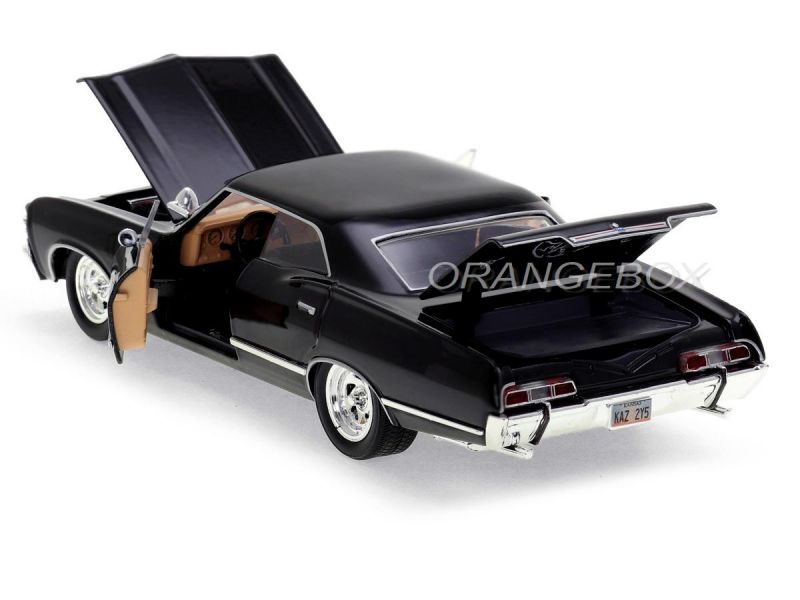 Chevrolet Impala SS Sport Sedan 1967 Supernatural + Figura Dean