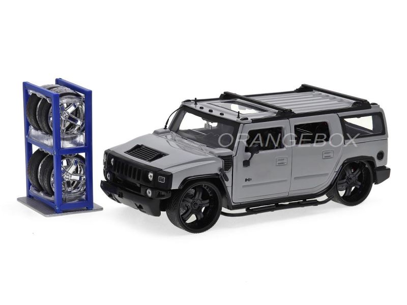Hummer H2 Just Trucks Jada Toys 1:24 + Estante com Rodas - 20 anos