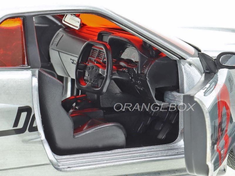 Nissan Skyline GT-R (BNR34) 2002 Jada Toys 1:24 Edição 20º