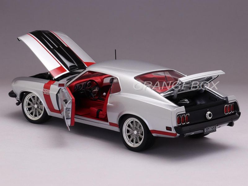 Ford Mustang Boss 302 1969 Street Fighter Edição Limitada 1:18