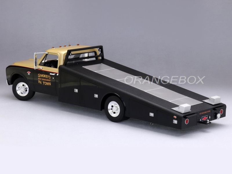No227ミニカー1/18 CHEVROLET C-30 RAMP TRUCK 1967 Chevy C30 Ramp