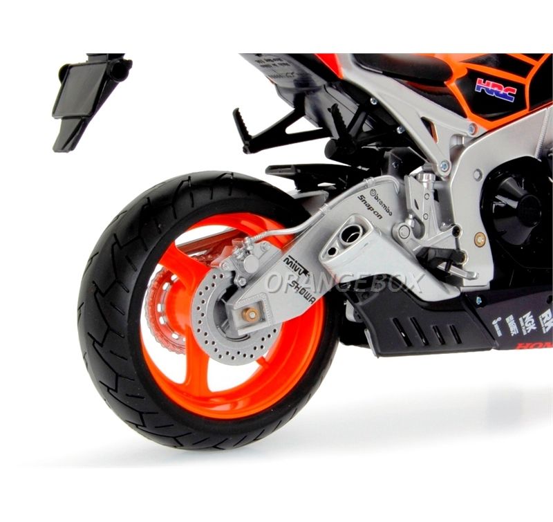 Honda CBR1000RR Fireblade Repsol 2010 New Ray 1:6 - 20 anos! Loja