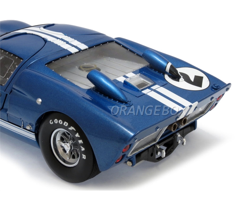 Ford GT40 MKII 1966 Racing 1:18 Shelby Collectibles Azul - 20 anos