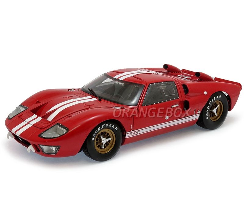 Ford GT40 MKII 1966 1:18 Shelby Collectibles Vermelho - 20 anos