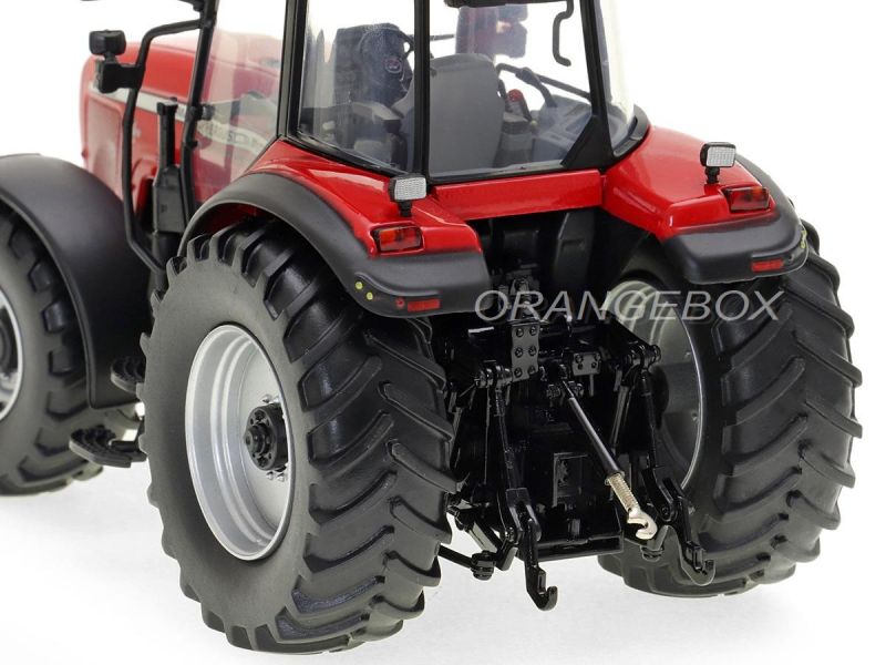 Trator Massey Ferguson Tractor 8250 XTRA 1:32 Universal Hobbies