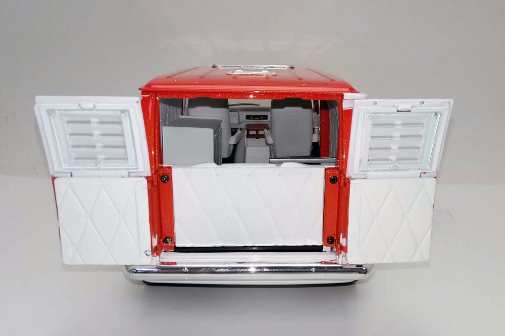 Chevrolet G-Series Van 1976 Good Times Machine 1:18 Acme - 20 anos