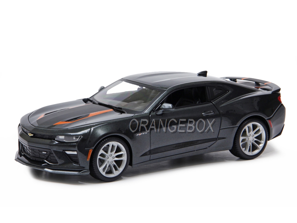 Chevrolet Camaro SS 2017 Fifty 50th Anniversary Maisto 1:18 Cinza