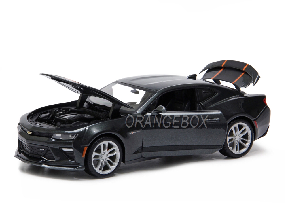 Chevrolet Camaro SS 2017 Fifty 50th Anniversary Maisto 1:18 Cinza