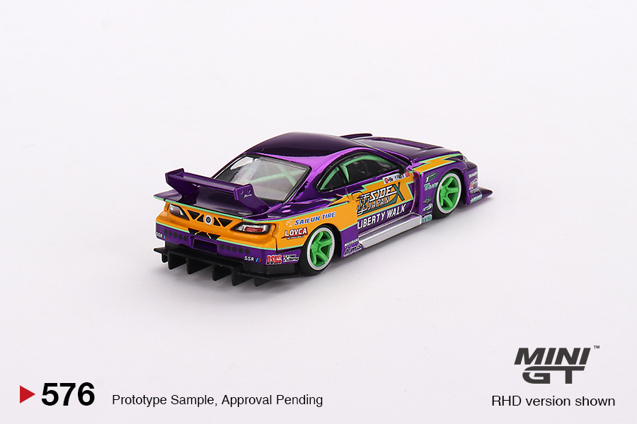 人気を誇る Silvia S15 Nissan LB-Super Japan Drift Fórmula Silhouette ミニカー