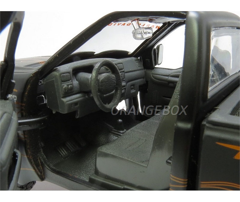 Ford F-350 Super Duty 1999 1:27 Maisto + Moto FXSTB Night Train