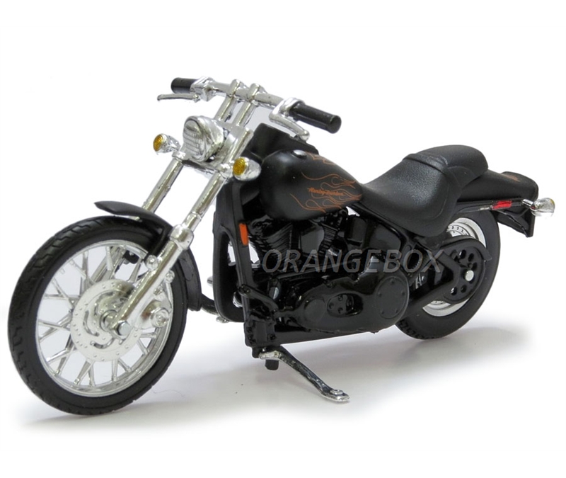 Ford F-350 Super Duty 1999 1:27 Maisto + Moto FXSTB Night Train