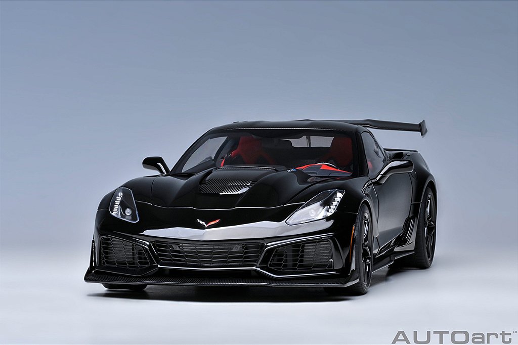 Chevrolet Corvette C7 ZR1 1:18 Autoart Preto - 20 anos! Loja on