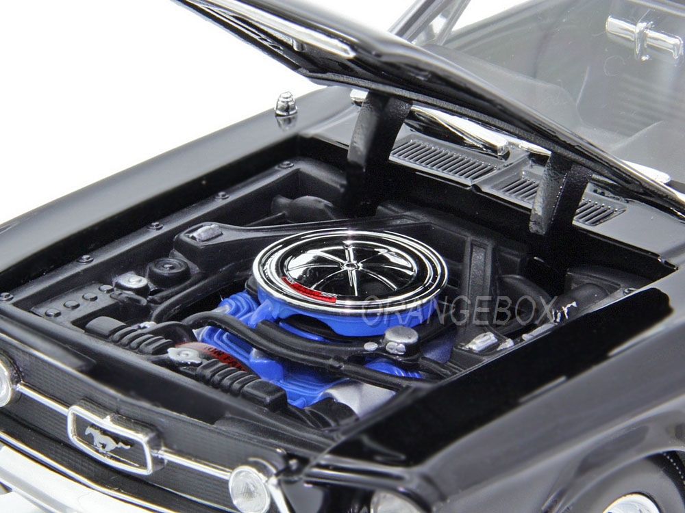 1967 Ford Mustang GT 1/18 USA 300台限定生産 Ford Mustang GTA Fastback 1967 1:18 Maisto Preto - 20 anos! Loja